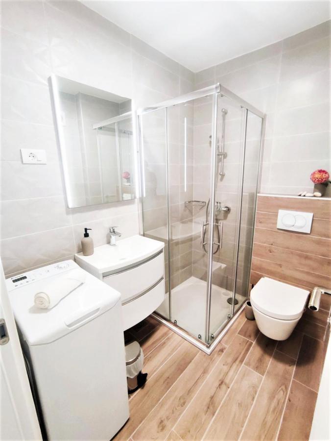Apartman Dori Pula Exteriör bild